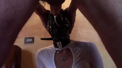 Topuklu Laura, model seçimi, video 2021, çoklu halkalı derin boğaz