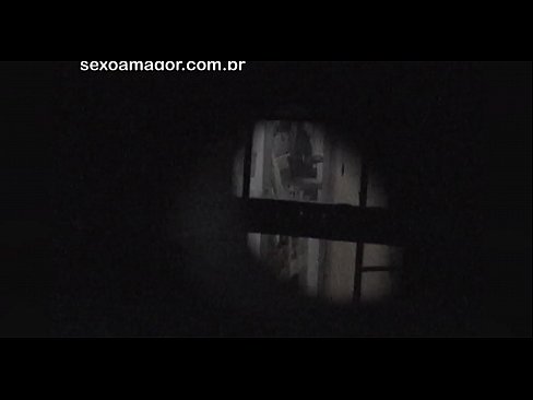 ❤️ Sarışın, içi boş tuğlaların arkasına gizlenmiş bir mahalle röntgencisi tarafından gizlice videoya alınır Anal video tr.oldsex.ru ﹏