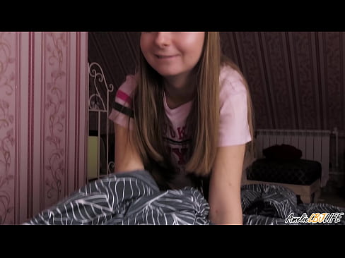 ❤️ Blondie, BFF'lerini Derinden Berbat Ediyor ve Ağzına Boşalıyor Anal video tr.oldsex.ru ﹏
